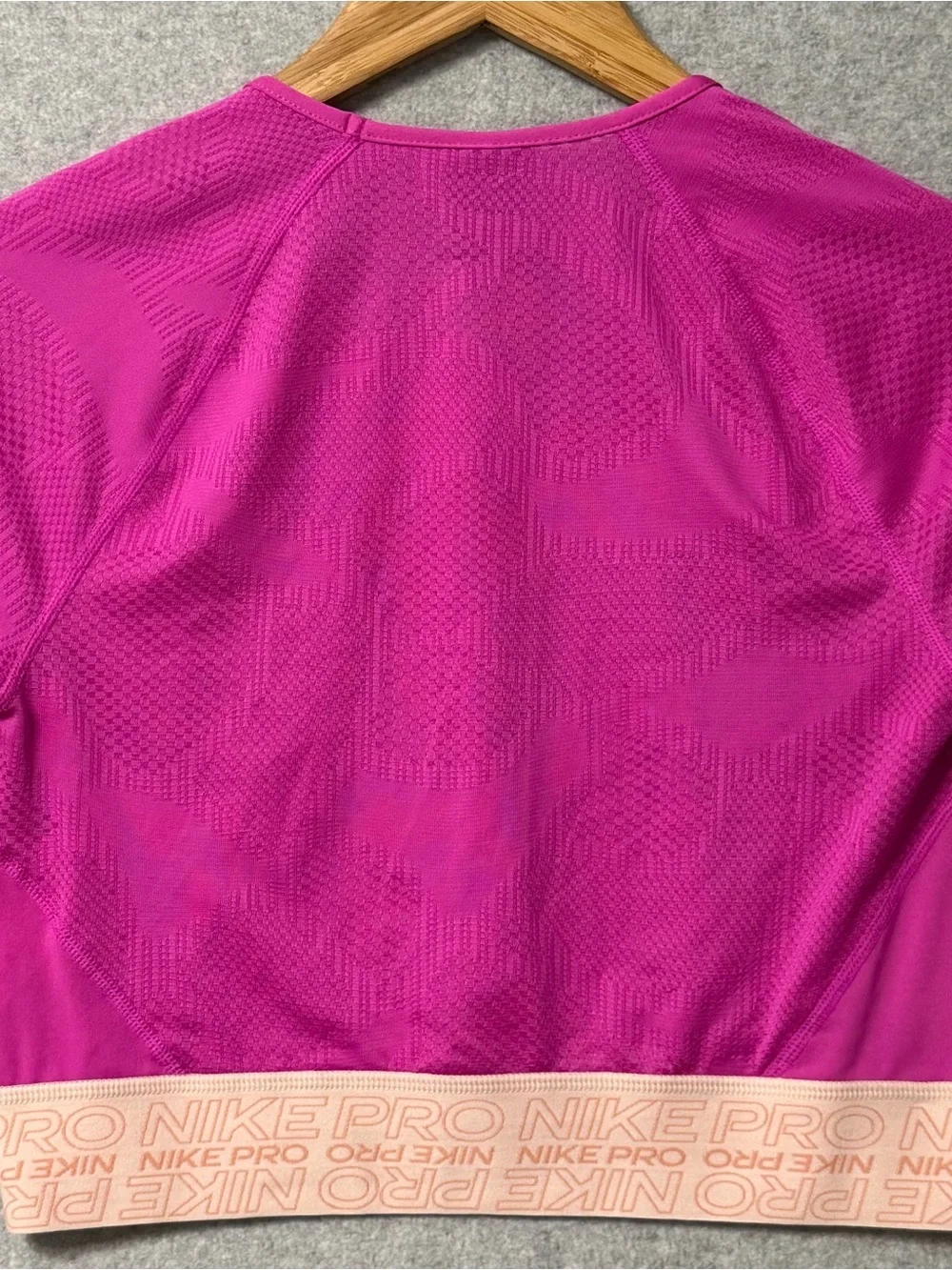 Nike Pro Women’s M Dri-FIT Crop Top Training Shirt Mesh Pink CJ4185-601